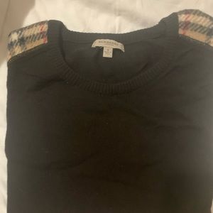 Burberry sweater